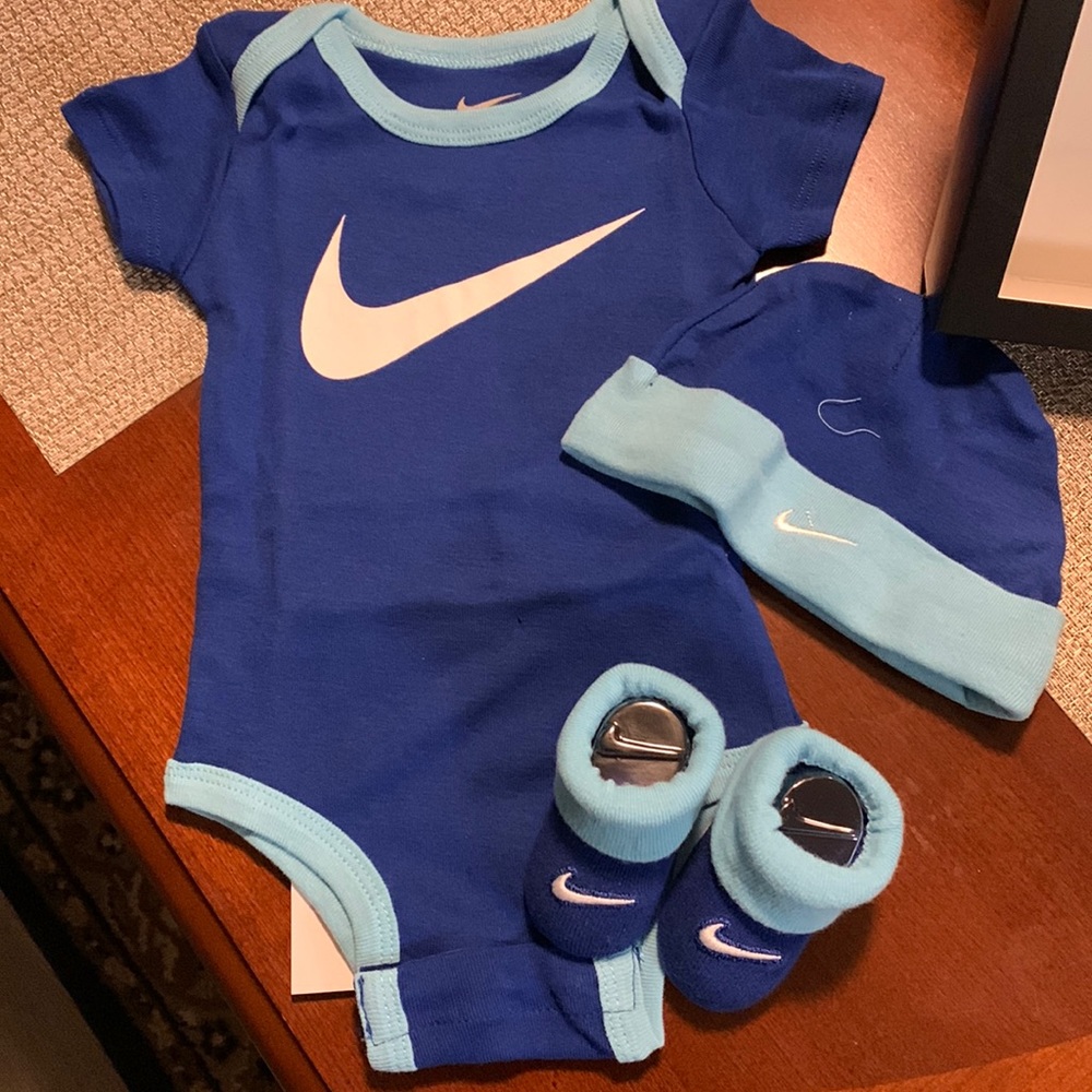 Nike 3 piece set